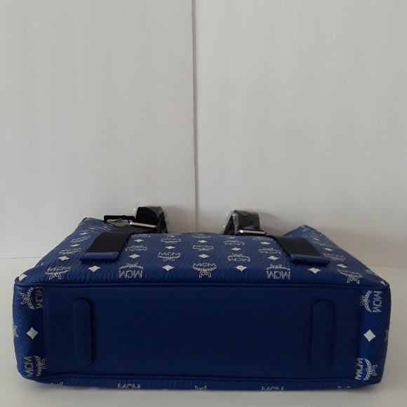 (New) MCM Tote (medium) - Picture 5 of 13